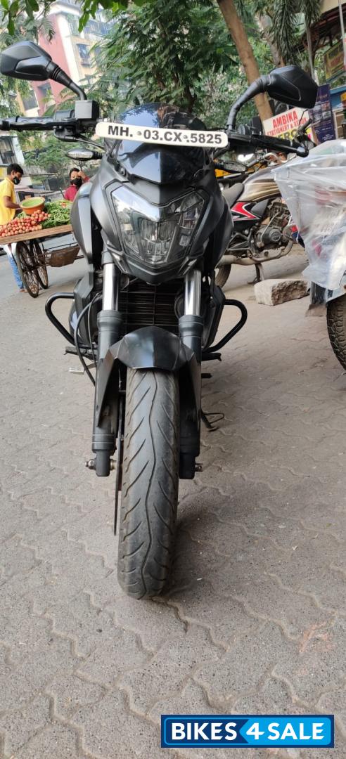 Rock Matte Black Bajaj Dominar 400