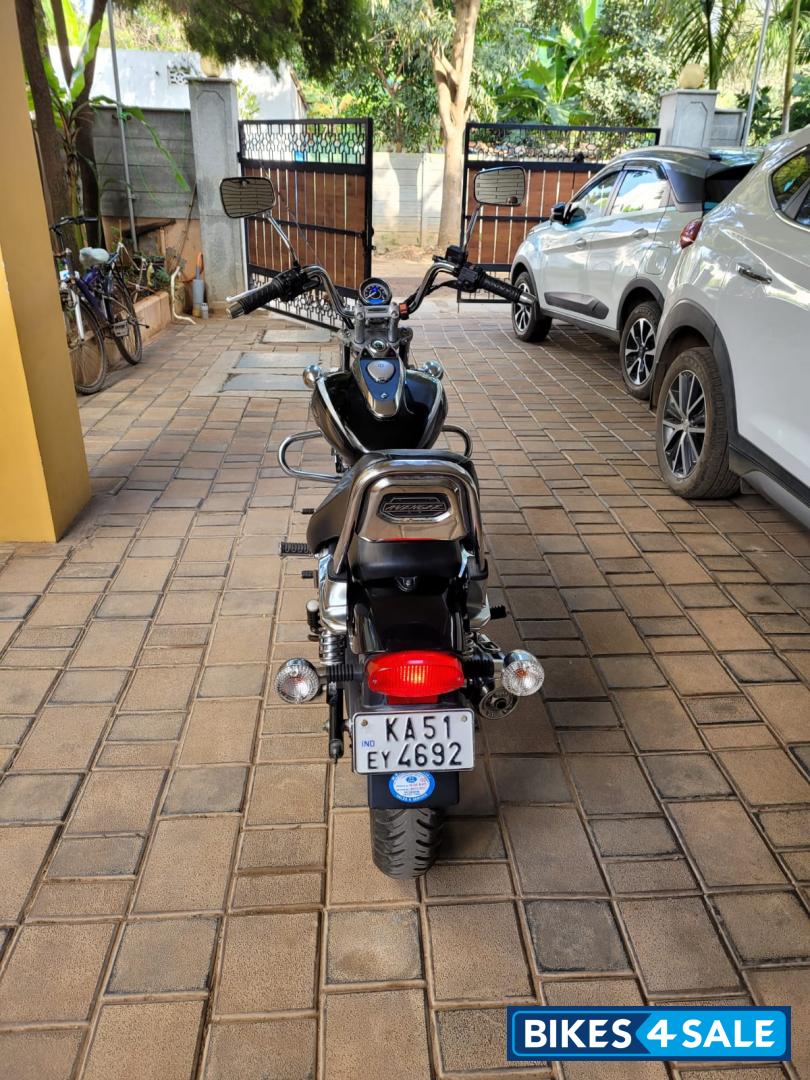 Bajaj Avenger Cruise 220