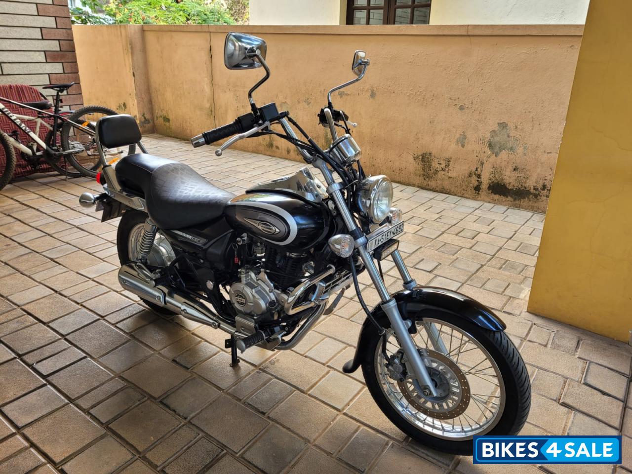 Bajaj Avenger Cruise 220 Bajaj Avenger Cruise 220