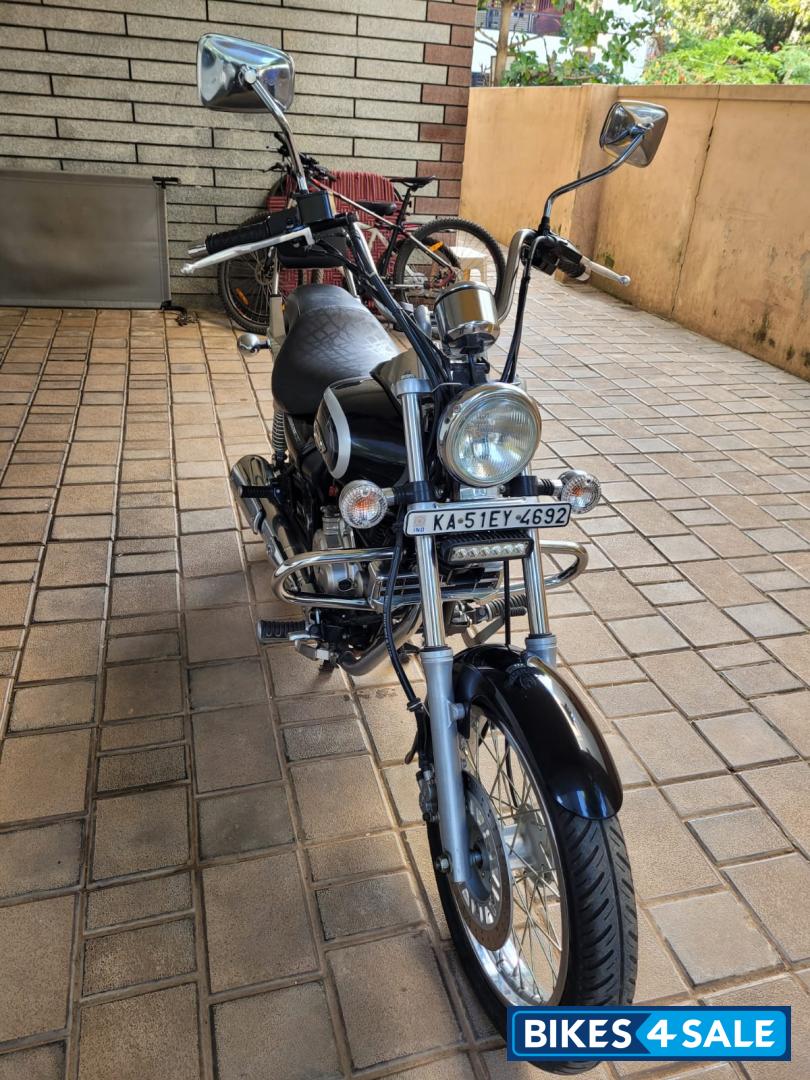 Bajaj Avenger Cruise 220 Bajaj Avenger Cruise 220