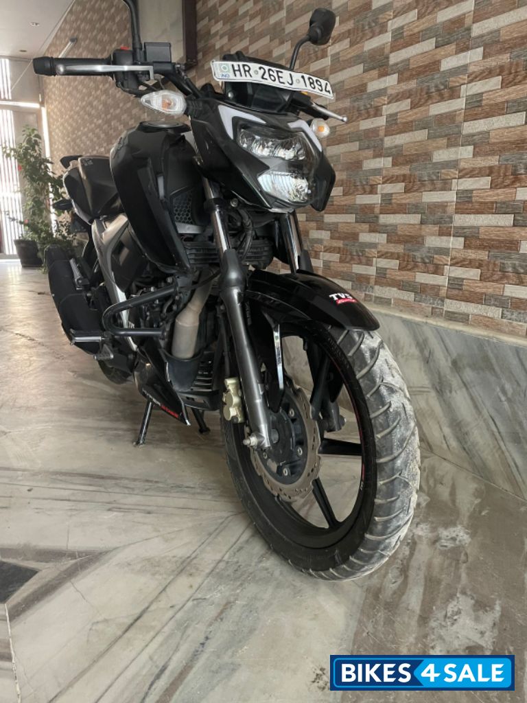 TVS Apache RTR 160 4V TVS Apache RTR 160 4V