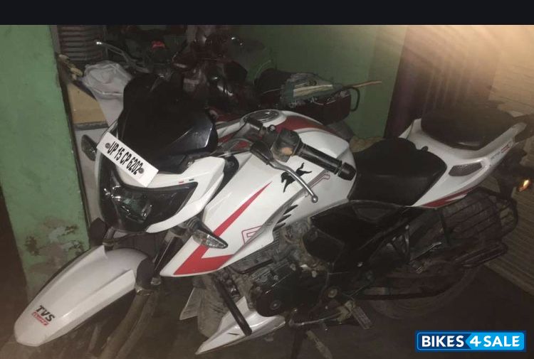 TVS Apache RTR 200 4V