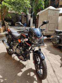 Bajaj Pulsar 125 Split Seat