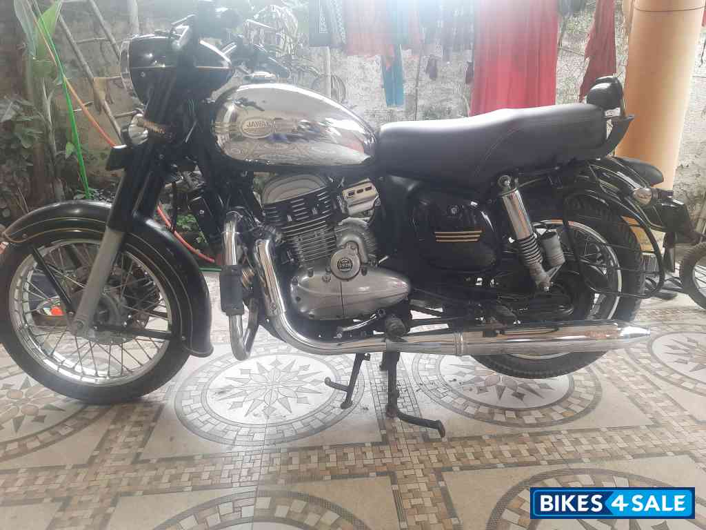 Chrome Black Jawa Jawa BS6