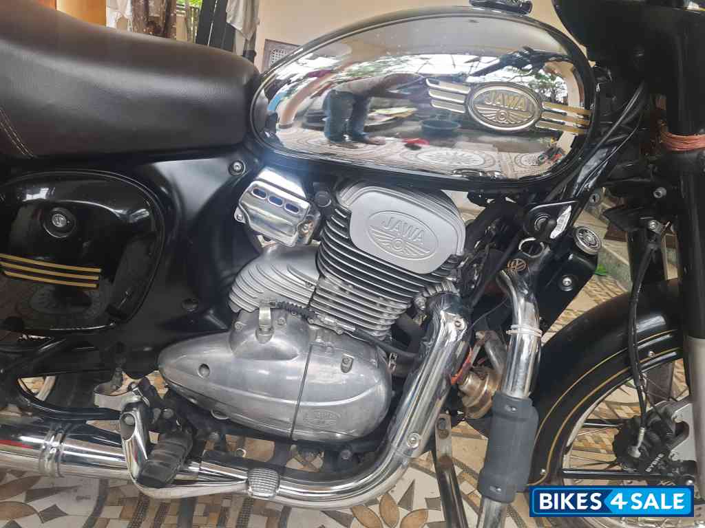 Chrome Black Jawa Jawa BS6