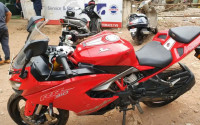 Red TVS Akula 310