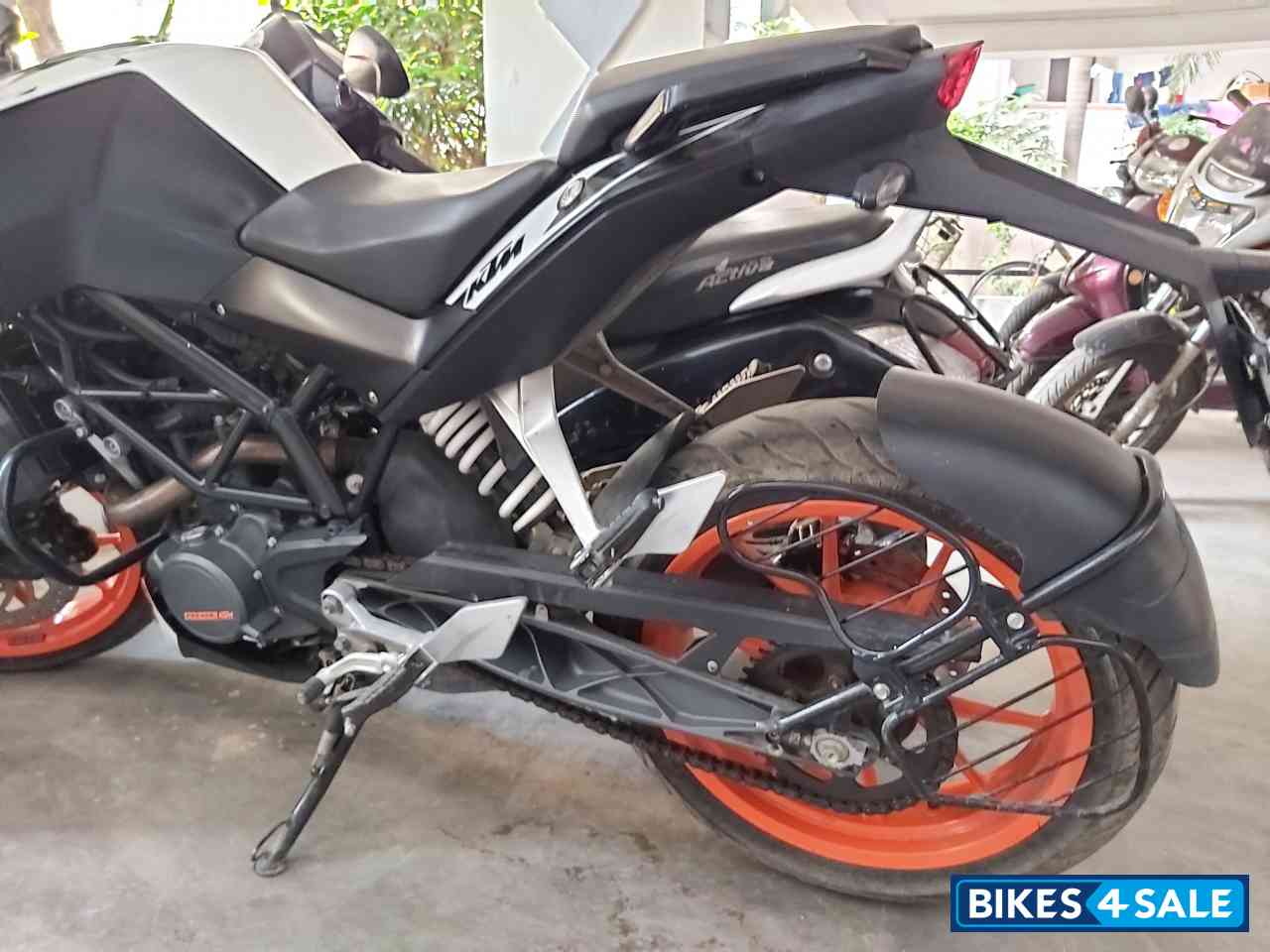 KTM Duke 200