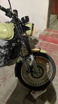 Lime Jawa 42 Dual Channel ABS Sirius White