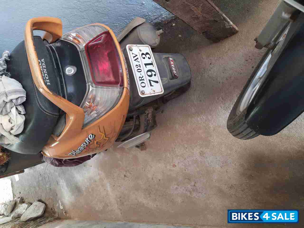 Orange Hero Pleasure