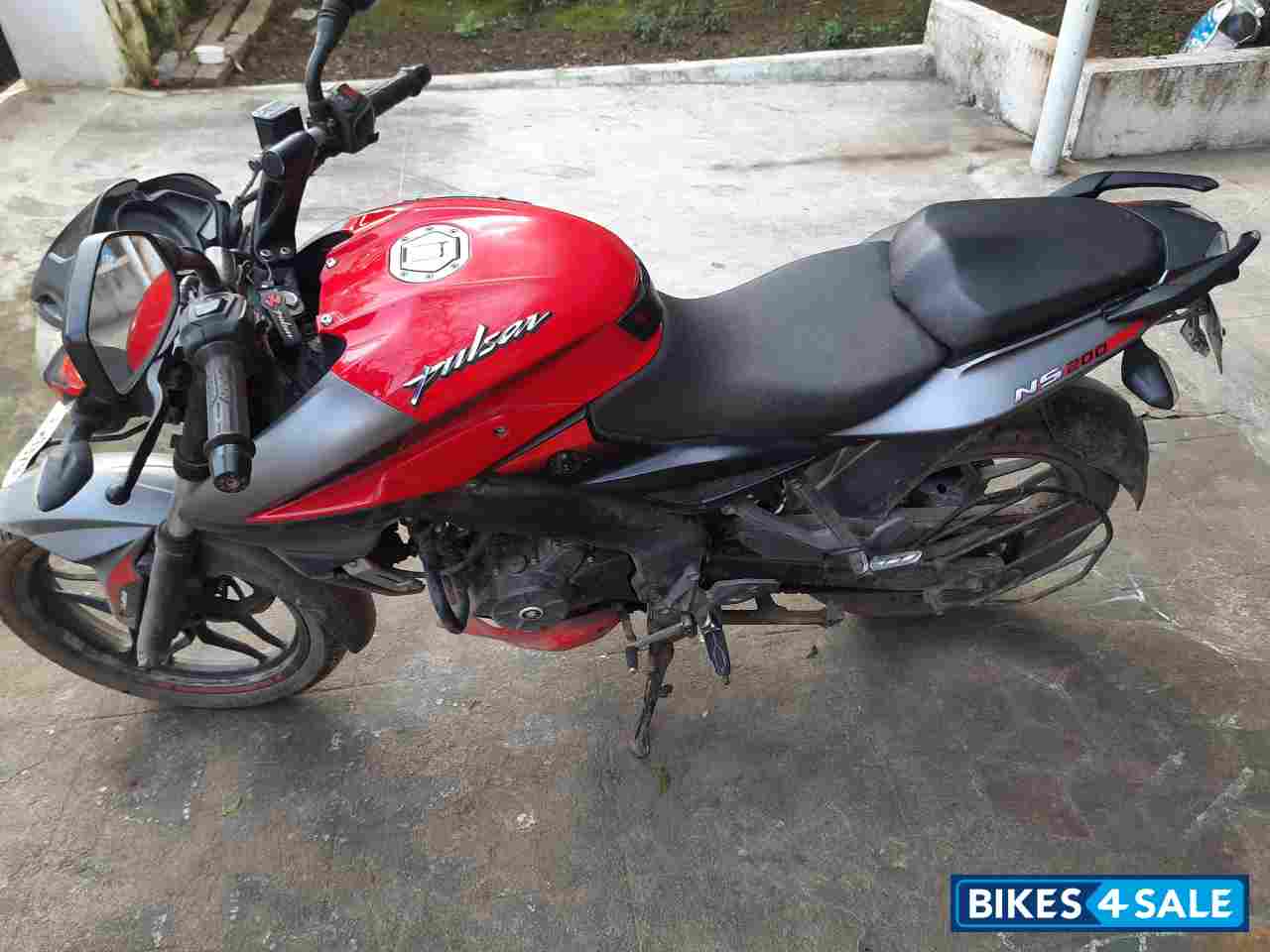 Bajaj Pulsar 200 NS Bajaj Pulsar 200 NS