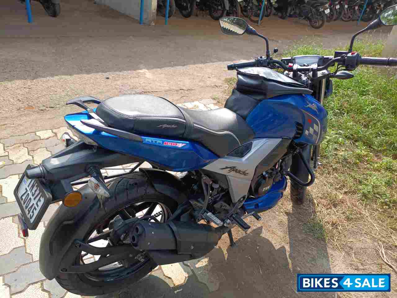 Met Blue TVS Apache RTR 160 4V BS6