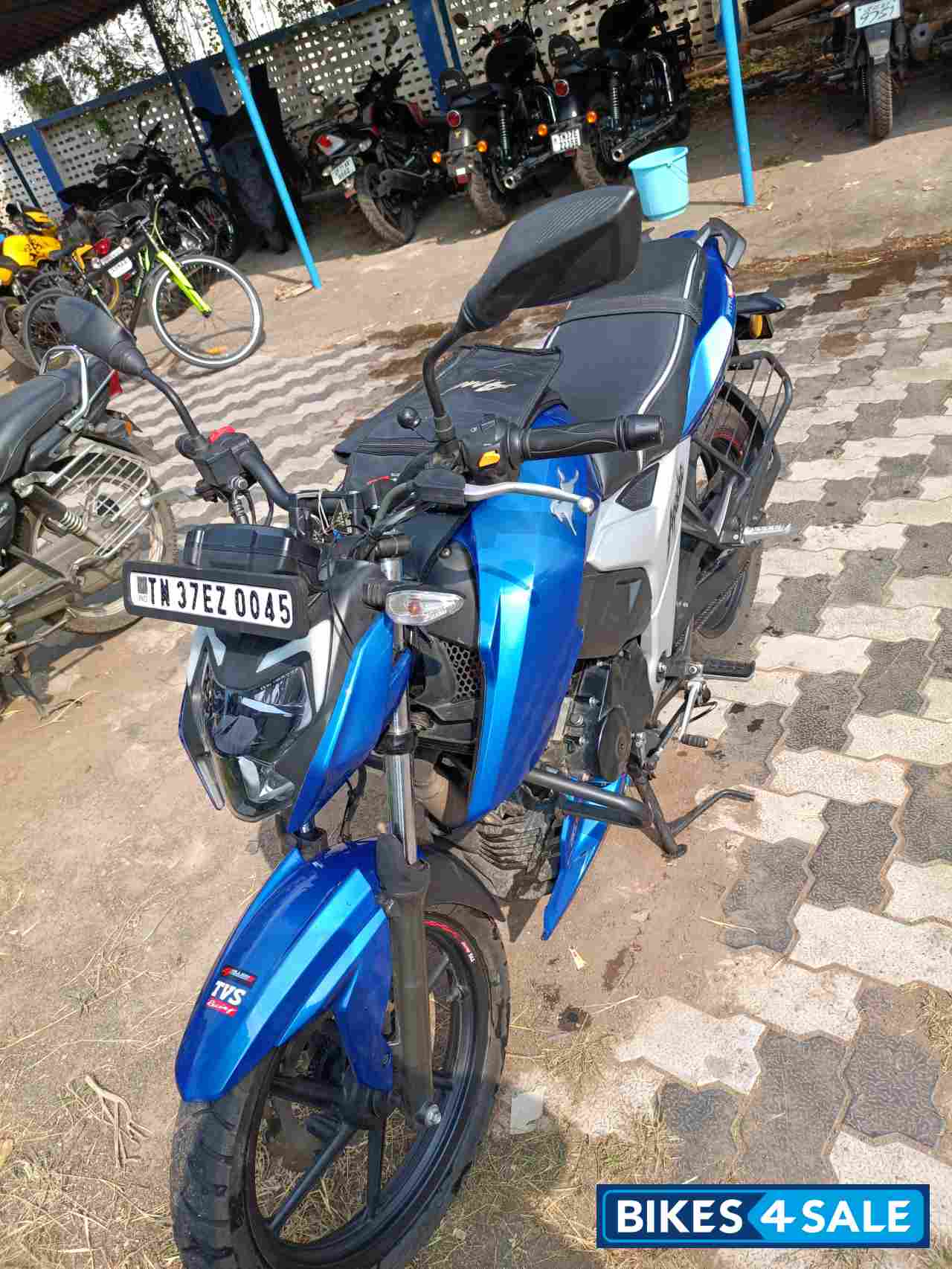 Met Blue TVS Apache RTR 160 4V BS6