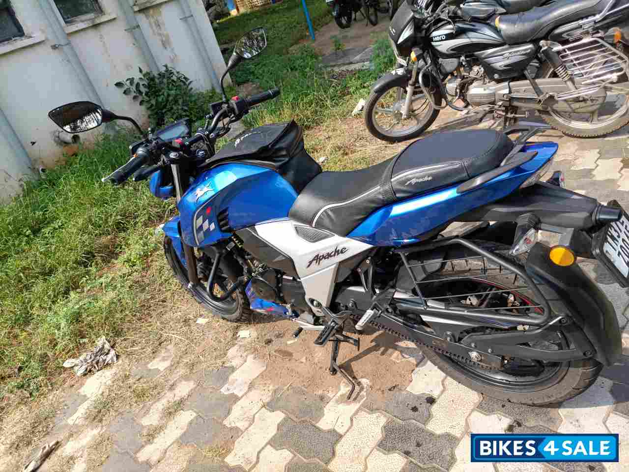 Met Blue TVS Apache RTR 160 4V BS6
