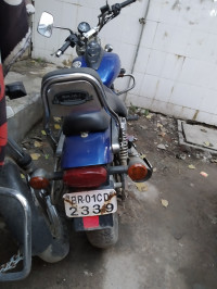Plasma Blue Bajaj Avenger 220 DTS-i