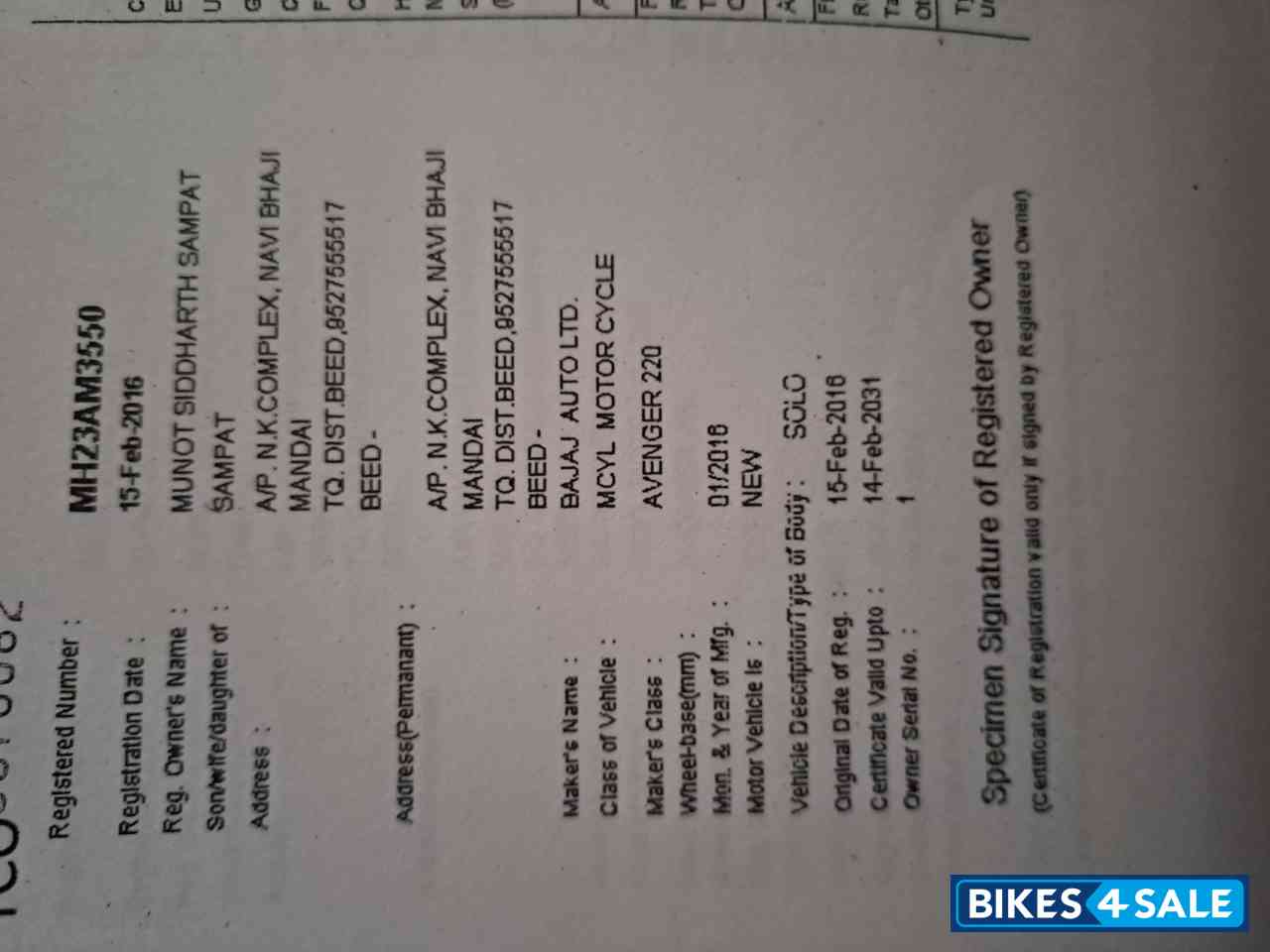 Black Bajaj Avenger Cruise 220