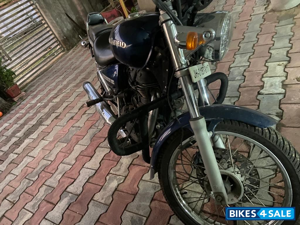 Blue Royal Enfield Thunderbird 350