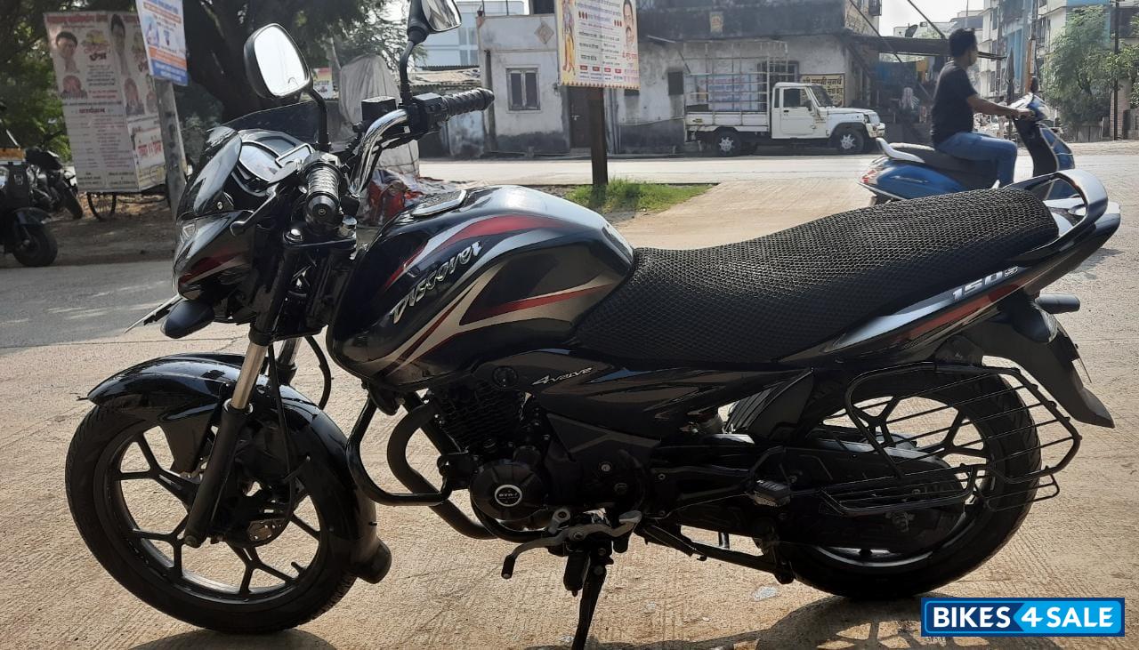 Bajaj Discover 150 S