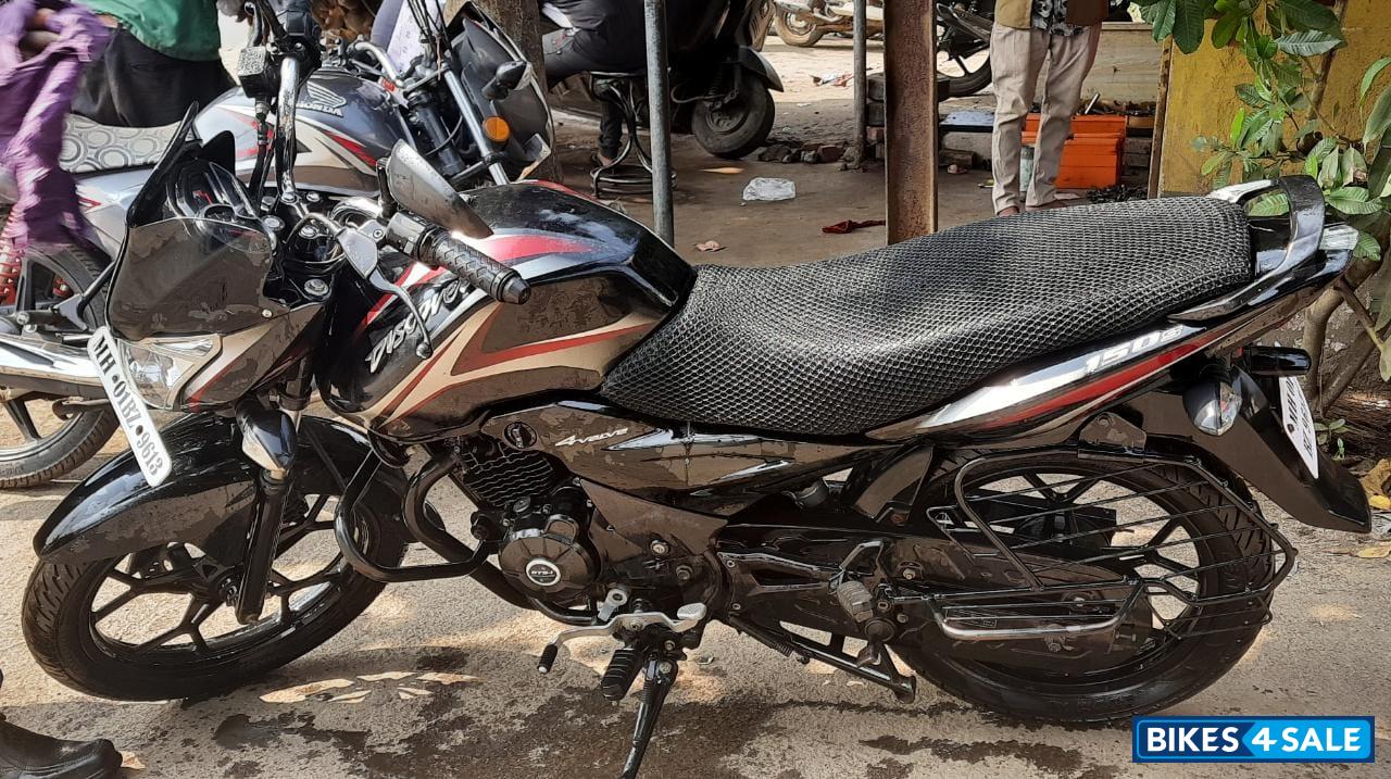 Bajaj Discover 150 S