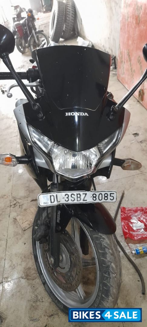 Black Honda CBR 250R