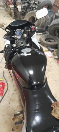 Black Honda CBR 250R