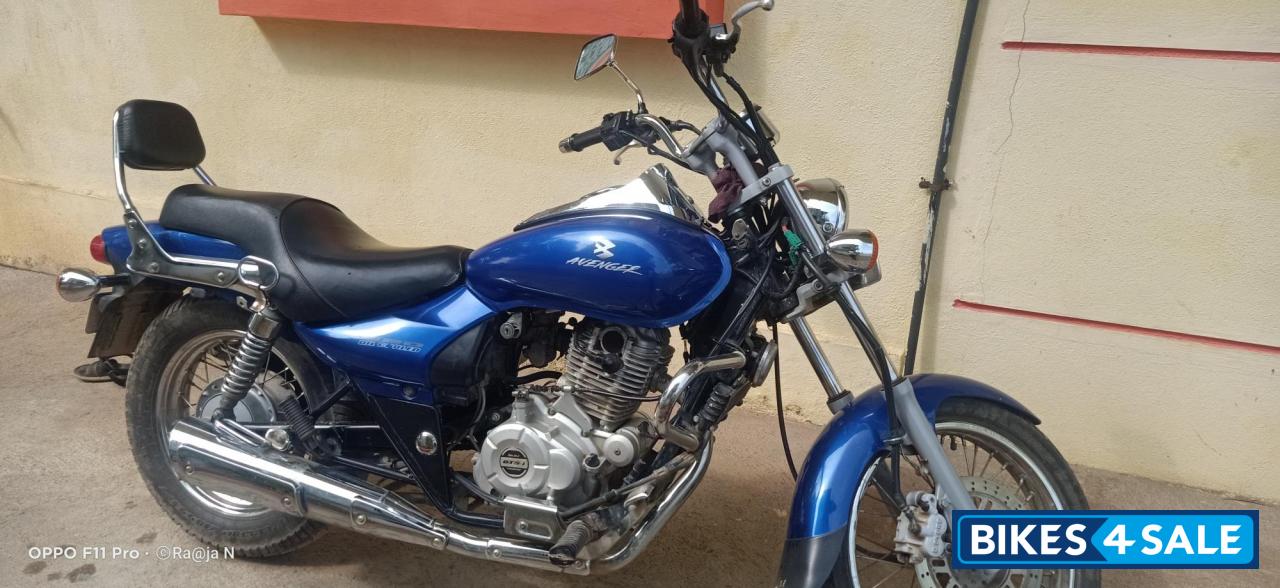 Bajaj Avenger 220 DTS-i