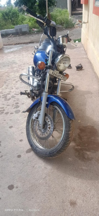 Bajaj Avenger 220 DTS-i