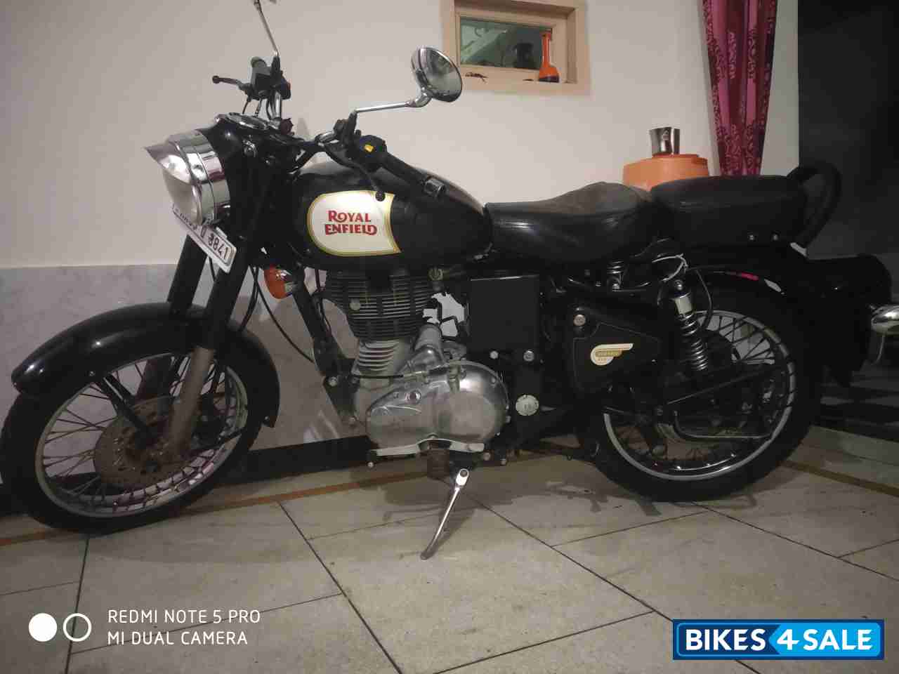 Black Royal Enfield Classic 350
