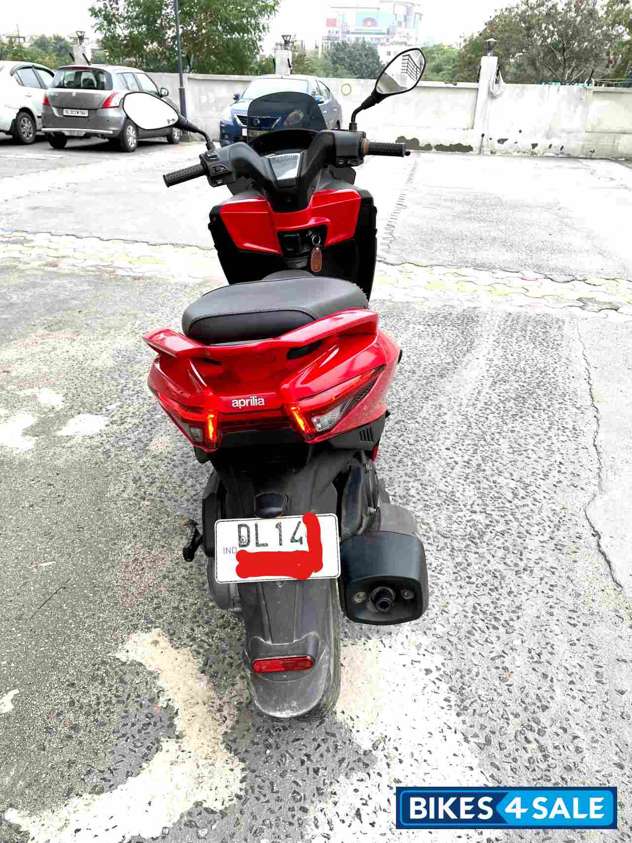 Red Aprilia SXR 160 Red Aprilia SXR 160