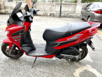 Red Aprilia SXR 160