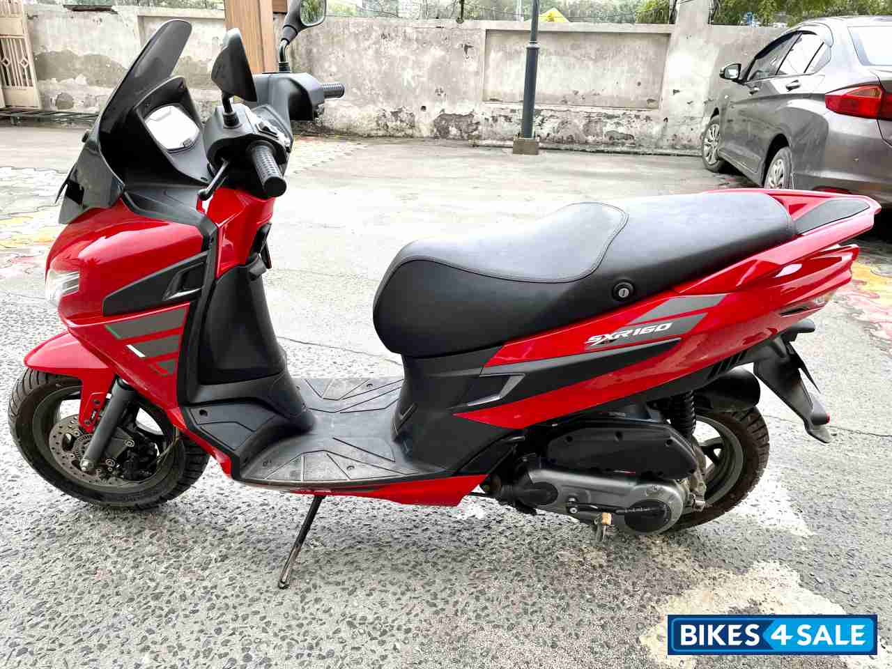 Red Aprilia SXR 160 Red Aprilia SXR 160