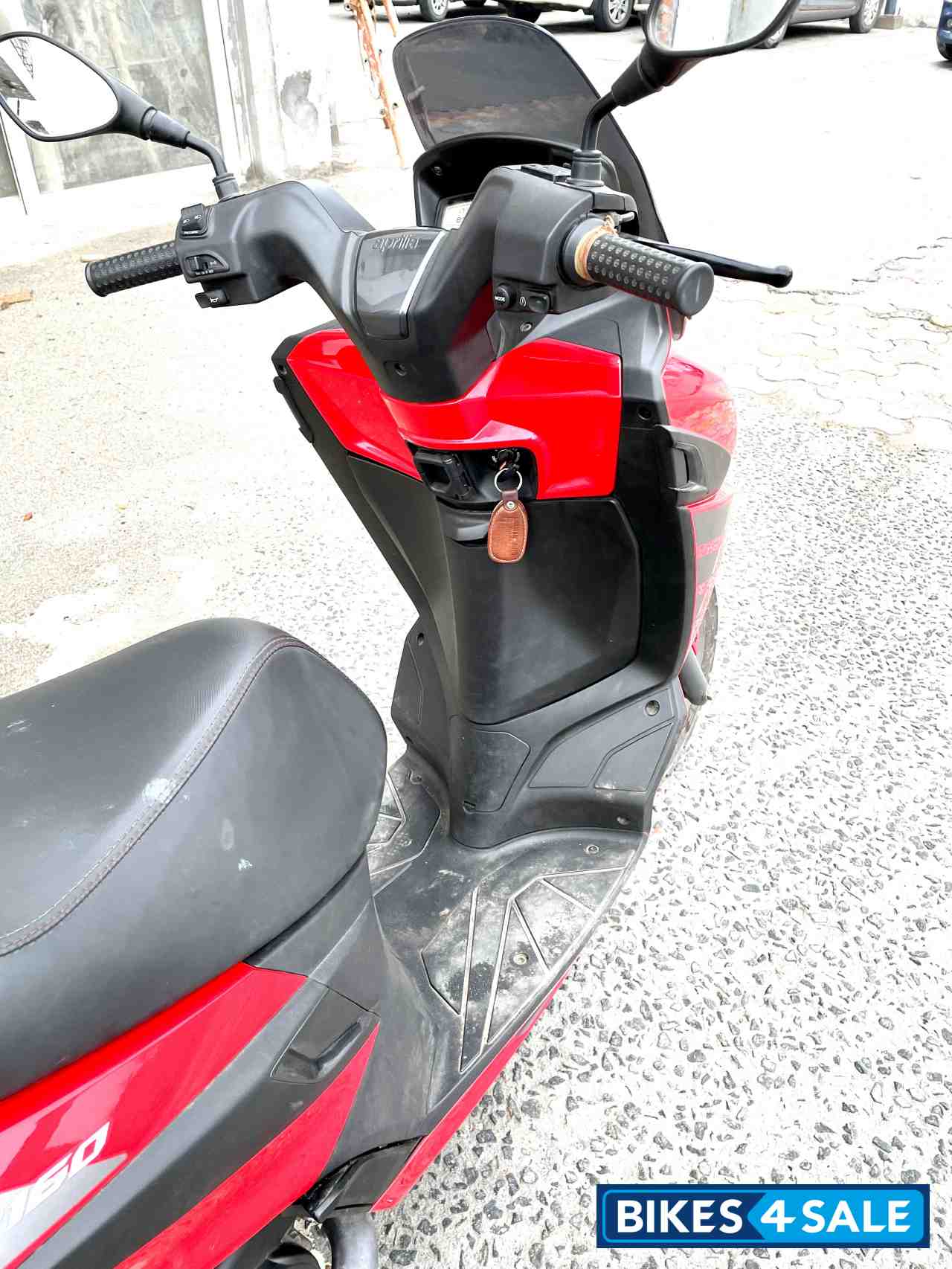 Red Aprilia SXR 160 Red Aprilia SXR 160