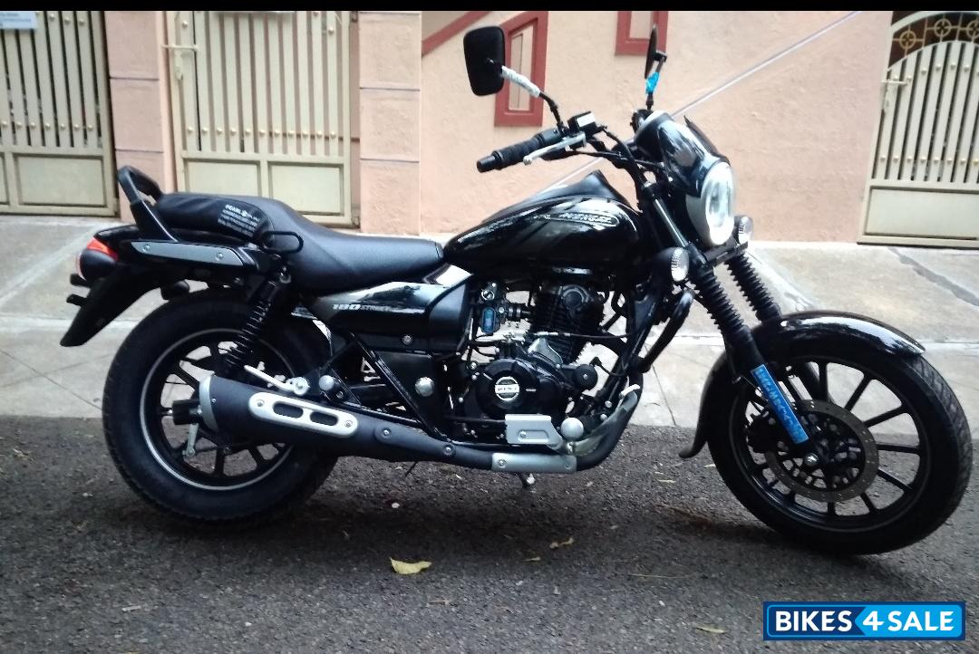 Bajaj Avenger Street 180