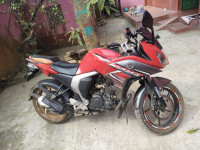 Red Yamaha Fazer FI V2