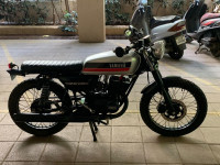 Silver Yamaha RX 135