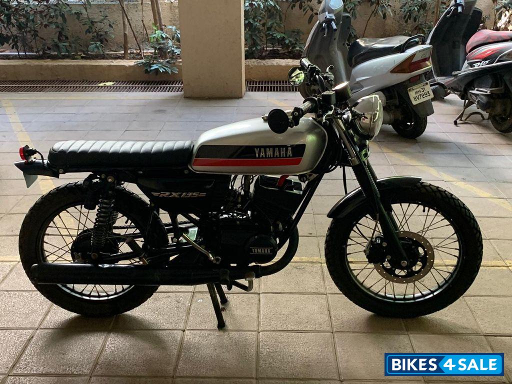Silver Yamaha RX 135