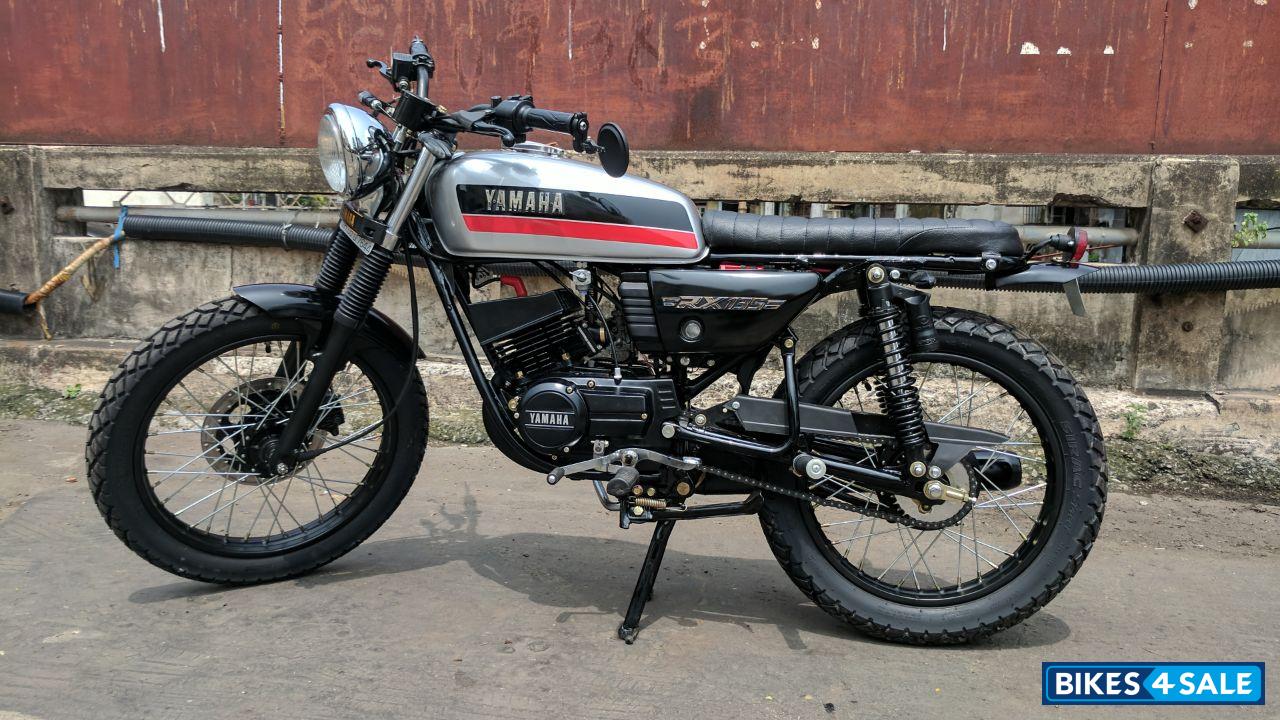 Silver Yamaha RX 135