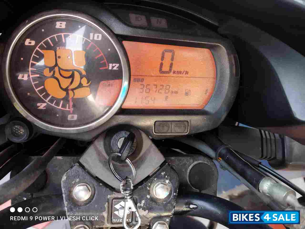 Black Suzuki GS 150R