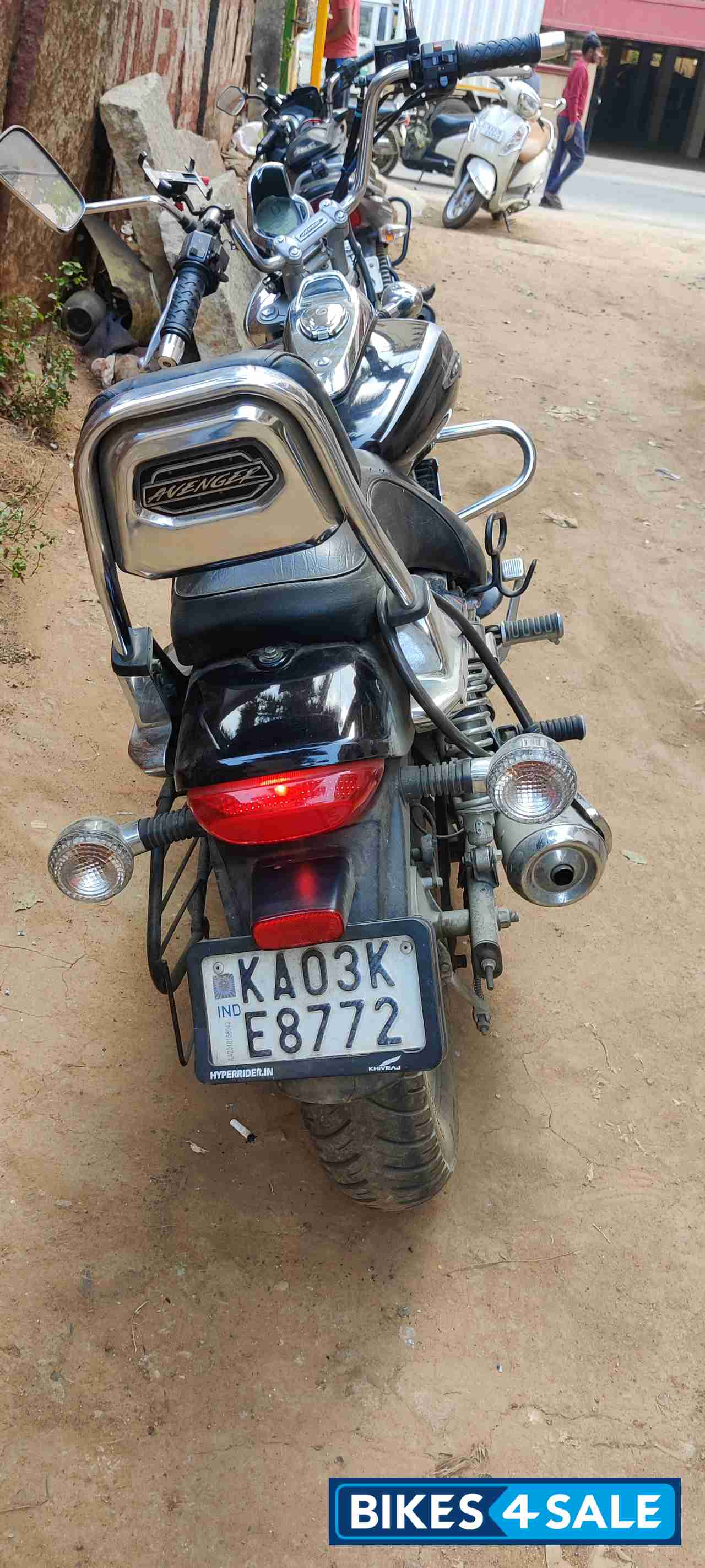 Bajaj Avenger Cruise 220 Bajaj Avenger Cruise 220