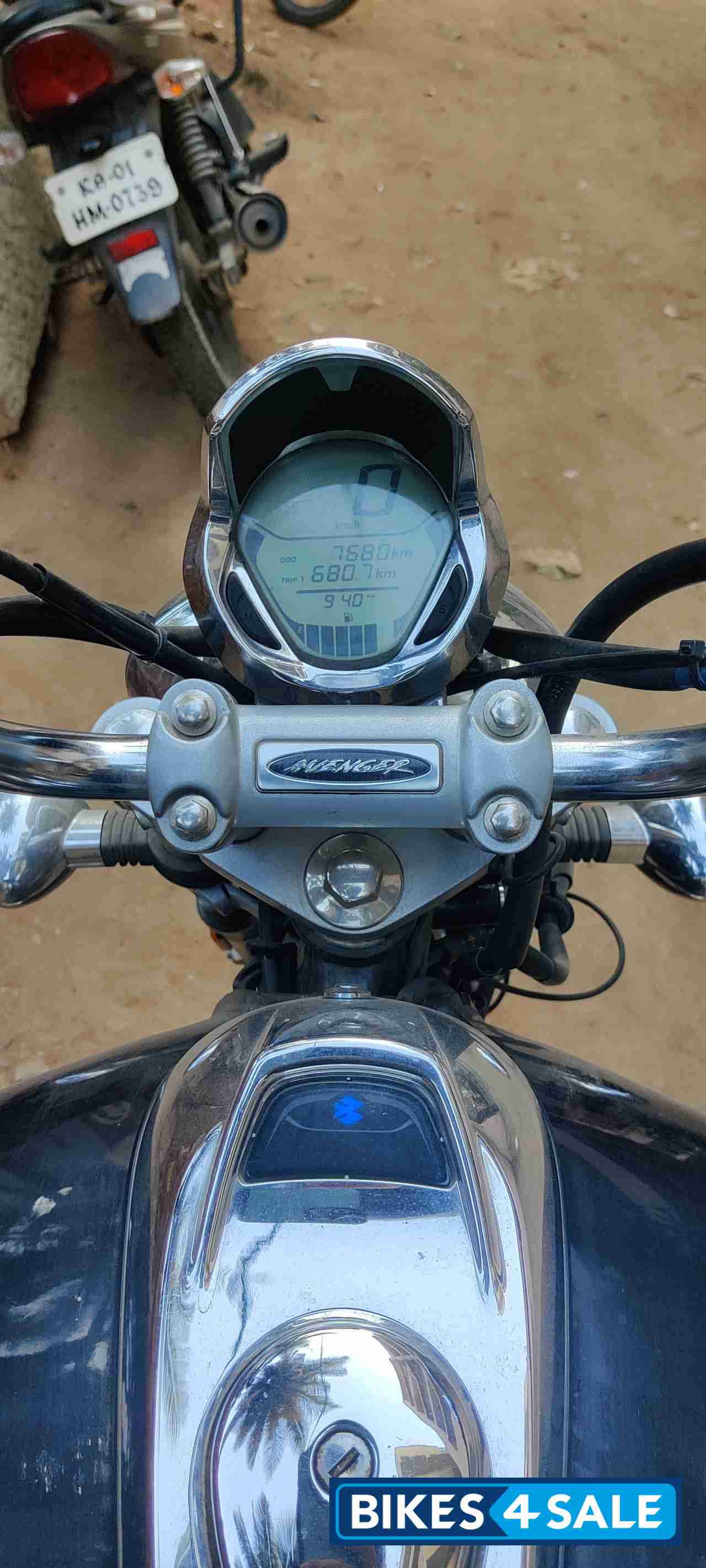 Bajaj Avenger Cruise 220 Bajaj Avenger Cruise 220