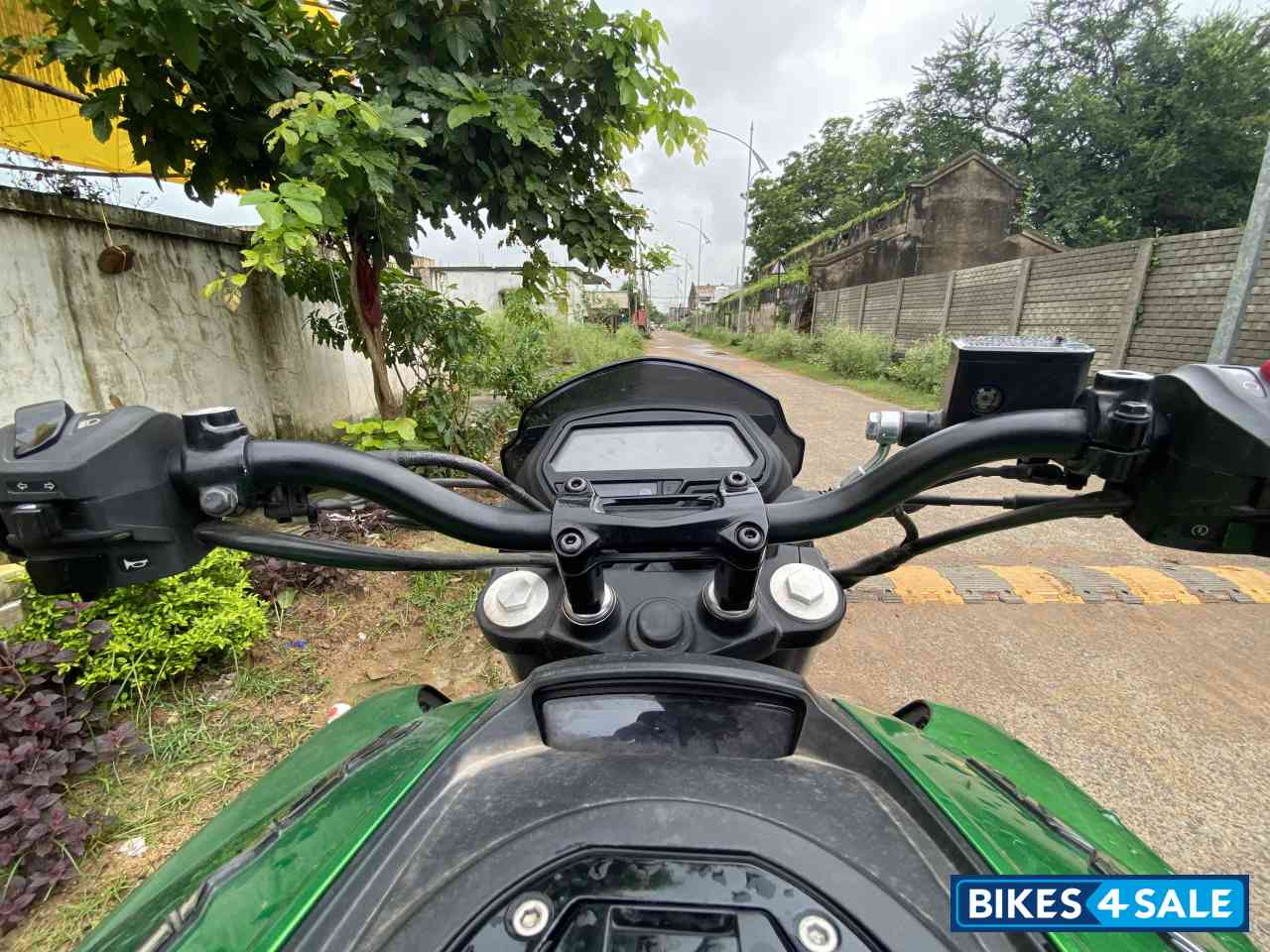 Bajaj Dominar 250