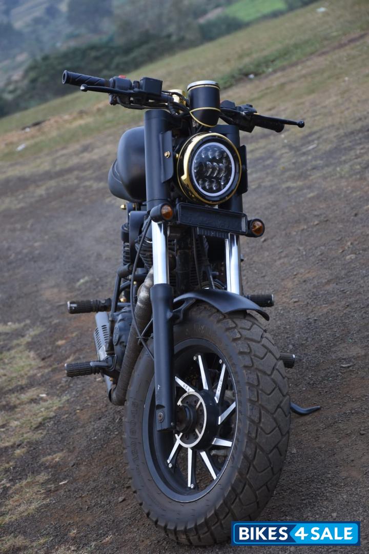 Mat Black Regal Raptor Bobber 350