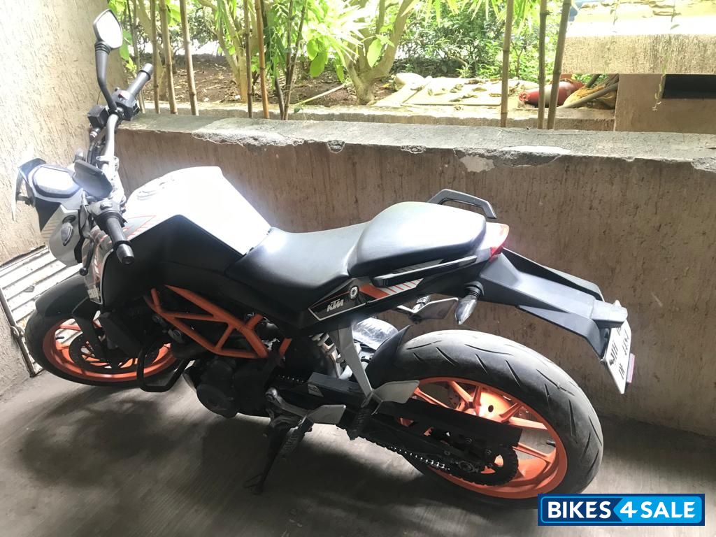 White KTM Duke 390