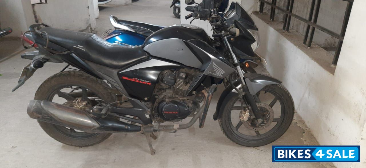 Black & Silver Honda Unicorn Dazzler