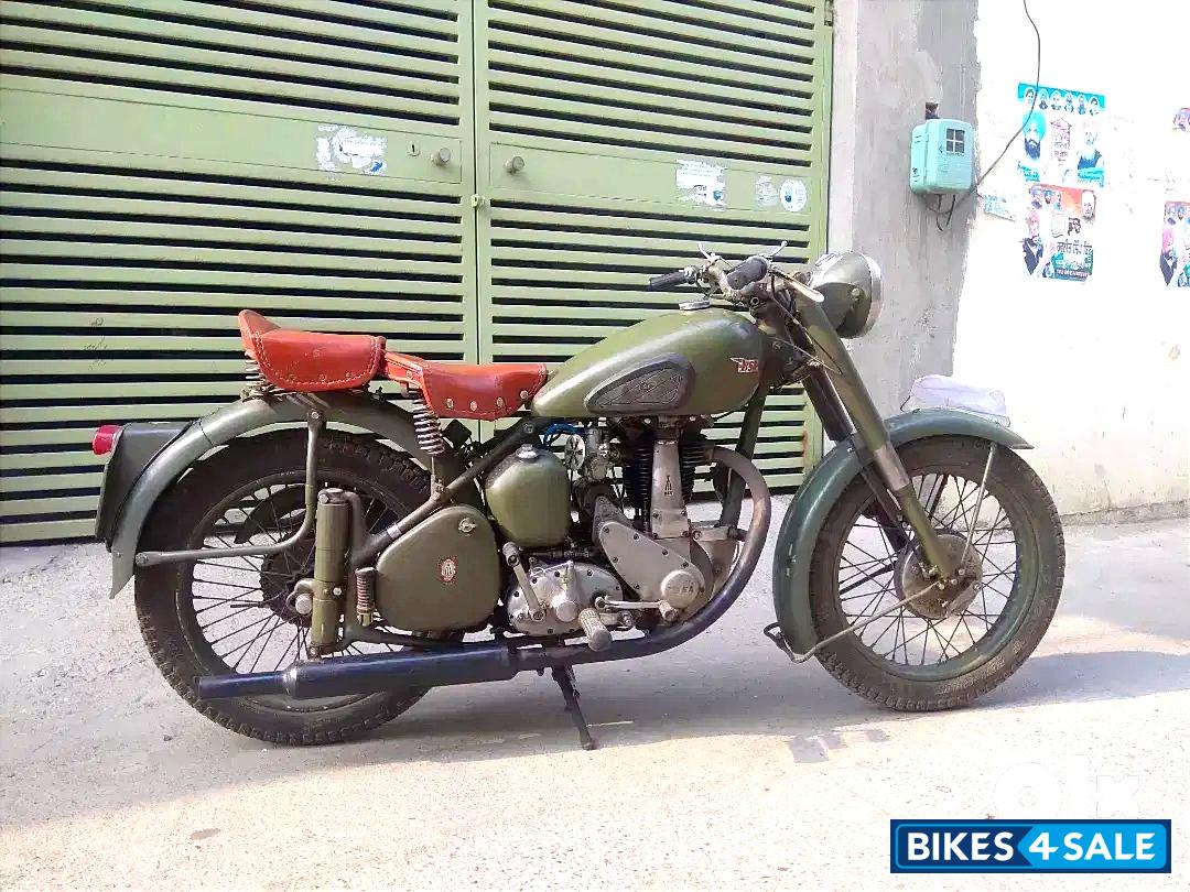 Matt Green BSA ZB31