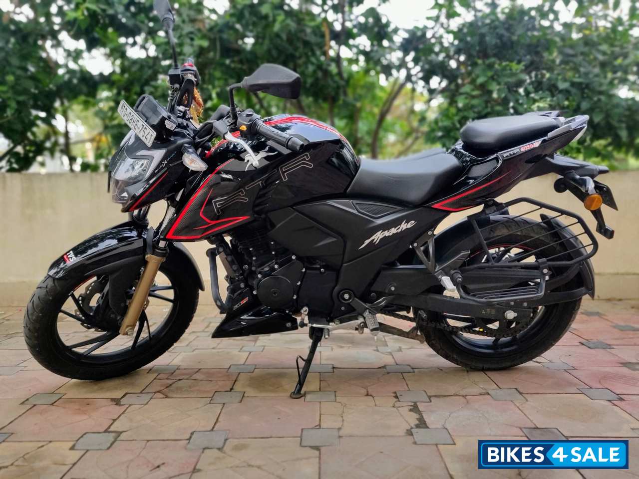 Black TVS Apache RTR 200 4V ABS