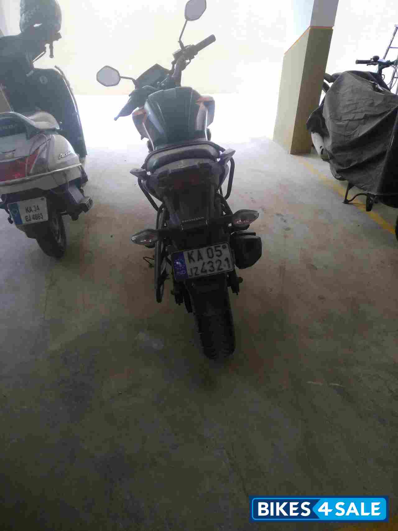 Honda CB Hornet 160R