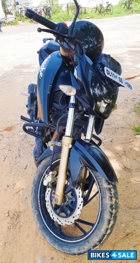 Matte Black TVS Apache RTR 200 4V