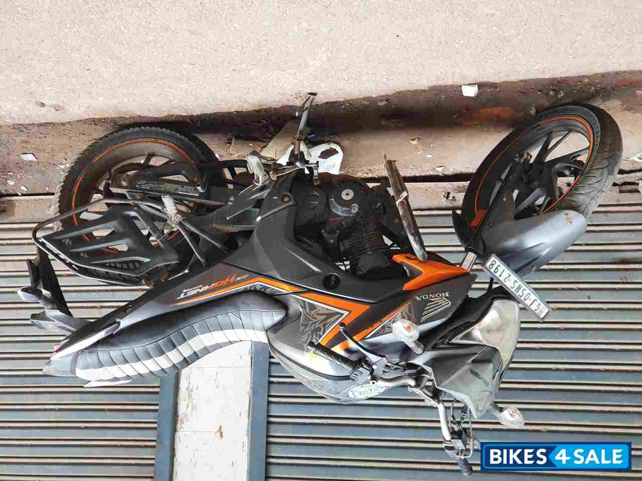 Honda CB Hornet 160R