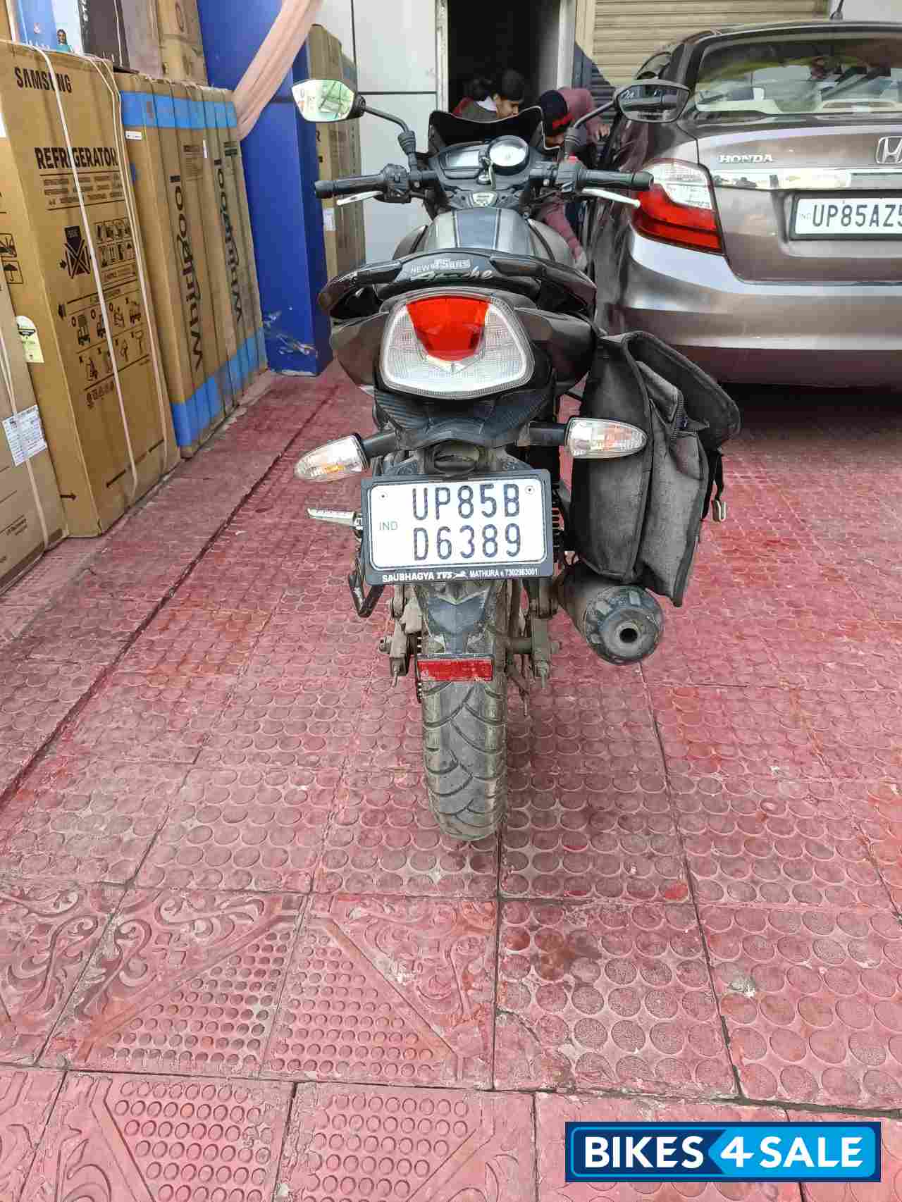 TVS Apache RTR 160 TVS Apache RTR 160
