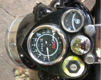 Jet Black Royal Enfield Bullet 350 ES